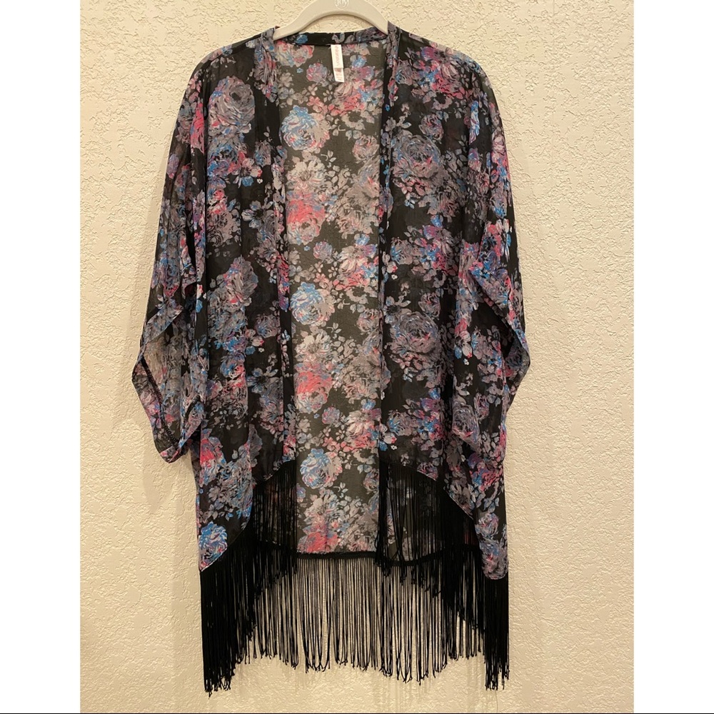 Xhilaration Women’s Floral Print Kimono